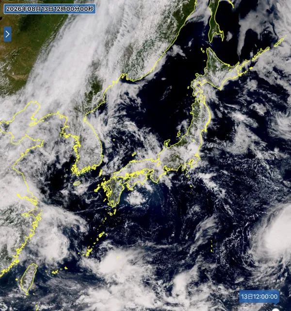 2026年8月13日12時の日本周辺の衛星可視画像