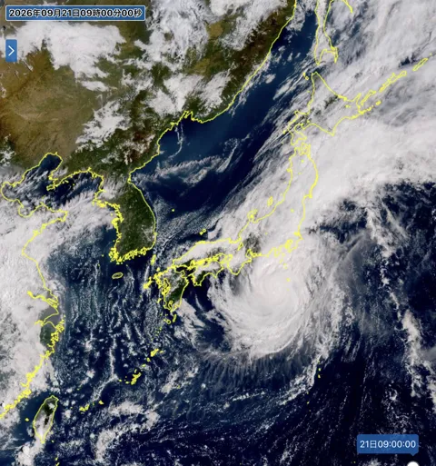 2026年9月21日9時の日本周辺の衛星可視画像