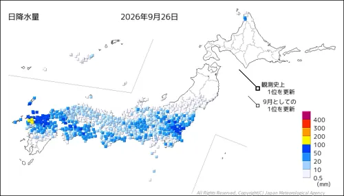 日本のアメダス日降水量の図