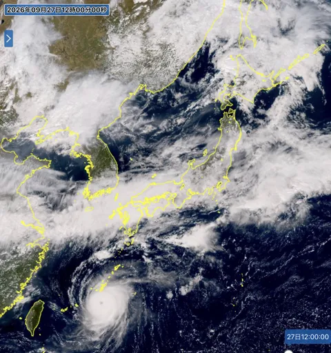 2026年9月27日12時の日本周辺の衛星可視画像