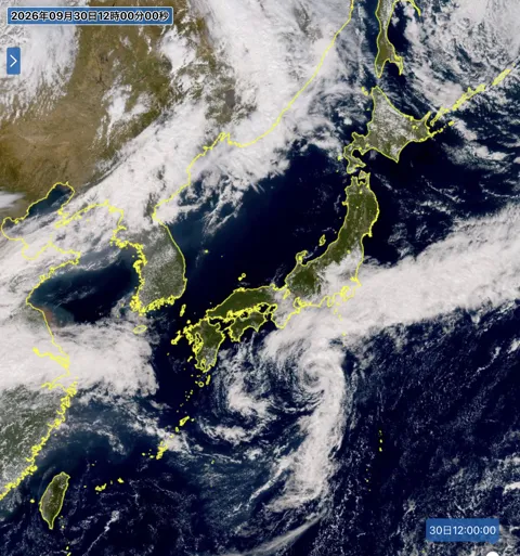 2026年9月30日12時の日本周辺の衛星可視画像