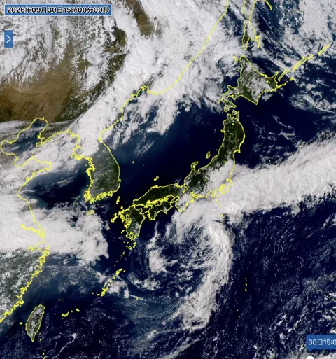 2026年9月30日15時の日本周辺の衛星可視画像