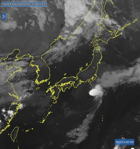 2026年9月30日21時の日本周辺の衛星赤外画像