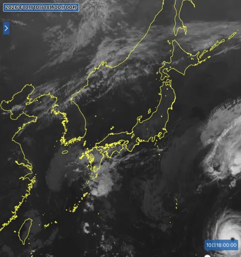 2026年10月10日18時の日本周辺の衛星赤外画像