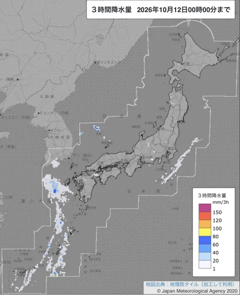 2026年10月11日21〜24時の日本周辺の3時間解析降水量