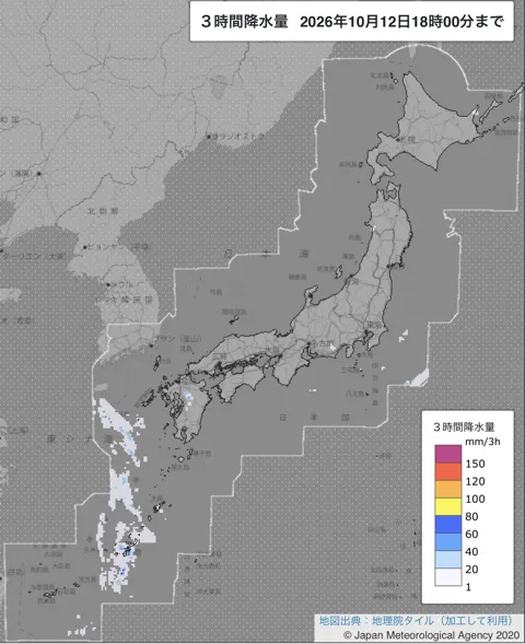 2026年10月12日15〜18時の日本周辺の3時間解析降水量