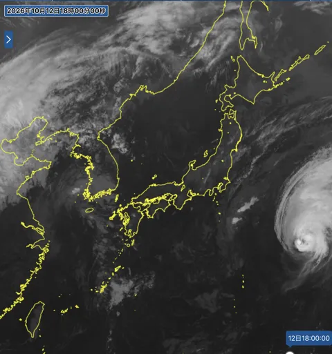 2026年10月12日18時の日本周辺の衛星赤外画像