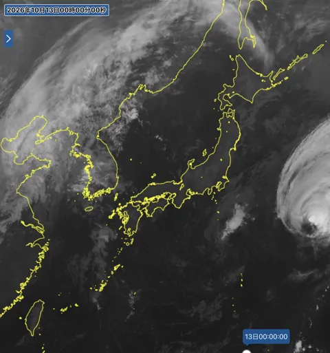 2026年10月12日24時の日本周辺の衛星赤外画像