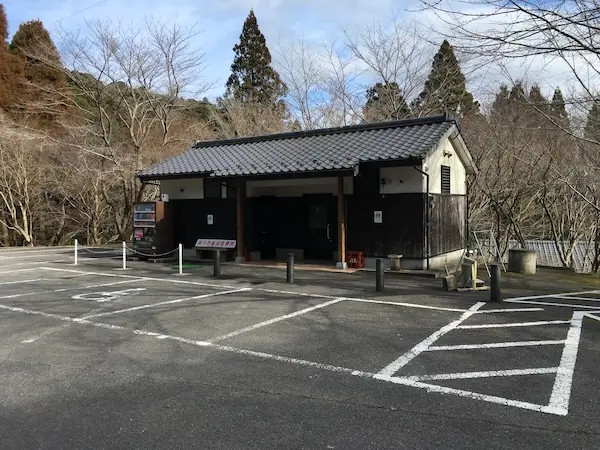 両子寺の公衆トイレ