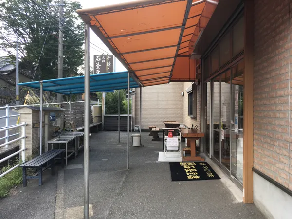 石釜豆腐店の水汲み場の写真