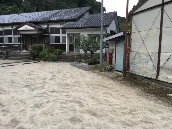 水汲み場遠景