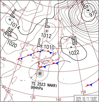 2025年10月11日21時の地上天気図